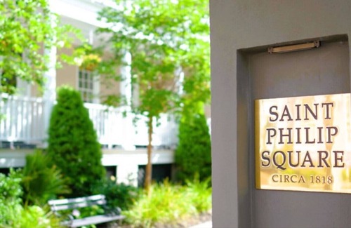 Downtown Charleston Cottage | Experience The Cottage at St. Philip Square - Guest Rated 9.8