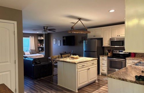 Vancleave House | The Cottage at The Stables - Charming 1 bedroom - Sleeps 5