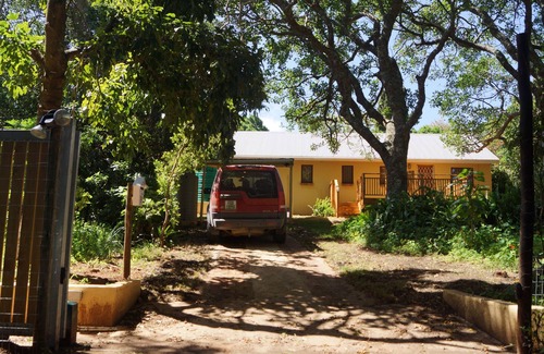 Bathurst Cottage | Discover The Cottage Bathurst in a Quiet Village Retreat
