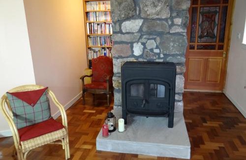 Carrbridge House | Pet-Friendly Retreat at The Cottage Bogroy - Rated 9.7/10