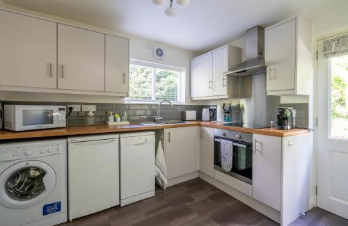 York Apartment | Family-Friendly Retreat at The Cottage by The Walls