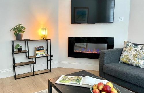 Newcastle House | Oceanfront Family Retreat at The Cottage Central Newcastle