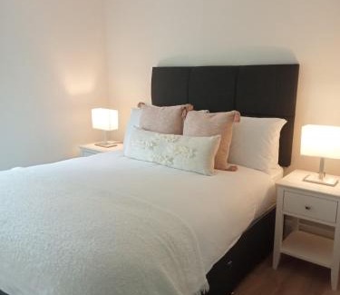 Doolin House | Family-Friendly Getaway at The Cottage - Fairwinds