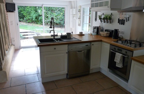 Saint-Leger-de-Rotes House | Experience The Cottage: Guest Rated 10/10 with Family Amenities