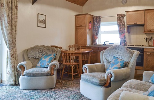 Bodorgan Cottage | Cozy 2-Bedroom Retreat with Ocean Views in Bodorgan