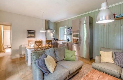 Murthly House | Welcoming The Cottage: A 4-Star Pet & Child-Friendly Retreat