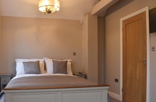 Bewdley House | Ideal Retreat at The Cottage: Pet-Friendly with Hot Tub