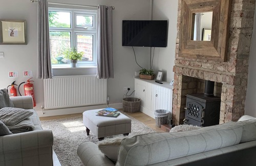 Willington Hotel | Cozy Cottage: Guest Rated 9.4 with Family-Friendly Dining