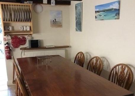 Treator House | Pet-Friendly Stay at The Cottage for Family Adventures
