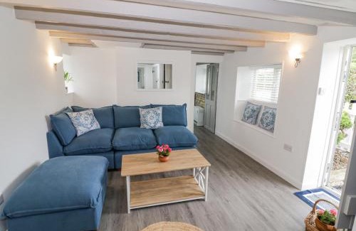 Ettington House | Pet and Child Friendly Getaway at The Cottage