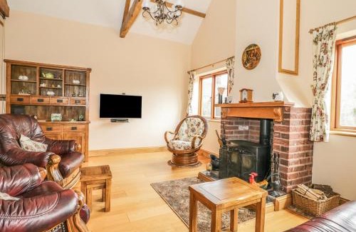 Watchet House | Charming The Cottage: 4-Star, Pet-Friendly Retreat