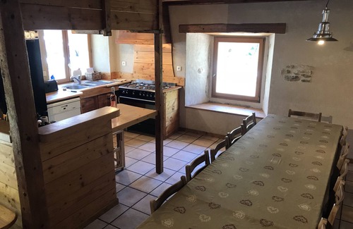 Villard-de-Lans Ski Chalet | Explore Mourets Cottage in Villard de Lans - Pet Friendly Stay