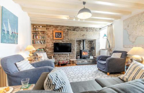 Helford House | Explore The Cottage Helford: Family and Pet-Friendly Retreat