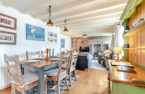 Helford House | Explore The Cottage Helford: Family and Pet-Friendly Retreat