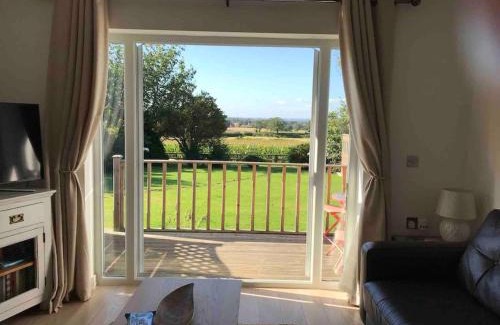 Grendon House | Inviting Cottage in Baxterley - A Home Away From Home