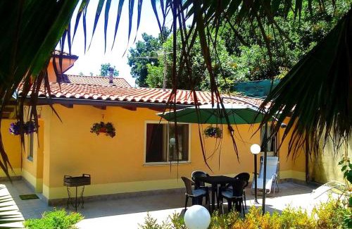 Mascalucia House | Pet-Friendly Haven: The Cottage with 9.2/10 Guest Ratings