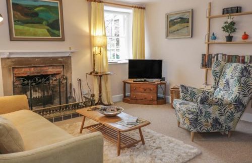 Duns House | Cozy Pet-Friendly Retreat at The Cottage, Polwarth Crofts