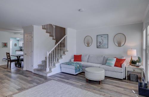 The Cottages Apartment | Pet-Friendly Retreat at The Cottages - 4 Star Getaway