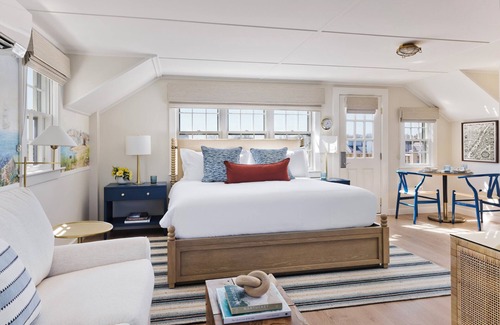 Nantucket Town Hotel | Oceanview Cottages and Lofts at Boat Basin - Rated 9/10
