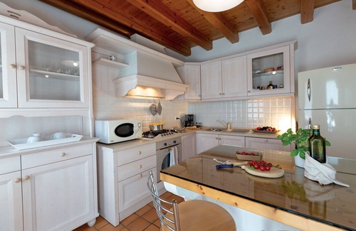 Refrontolo Villa | Exquisite Villa with Pool Near Venice and Dolomites