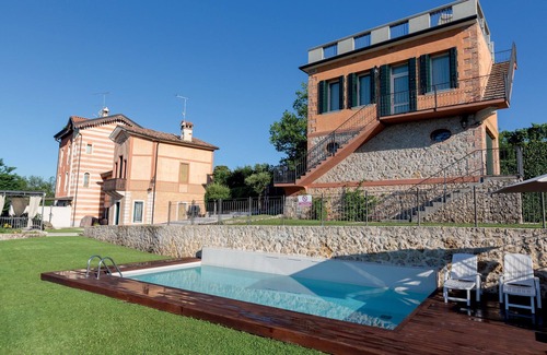 Refrontolo Villa | Exquisite Villa with Pool Near Venice and Dolomites