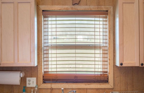 New Haven Cabin | Discover The Country Lodge: Family & Pet-Friendly Retreat