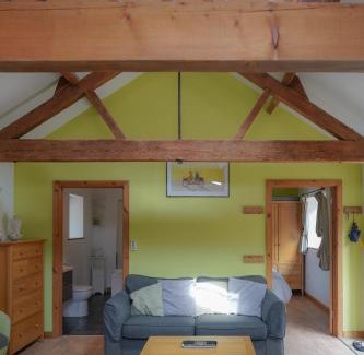 Norwich House | Discover The Courtyard at Lodge Farm: Pet-Friendly Retreat