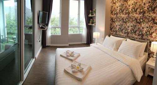Mu Si Apartment | Relaxing Retreat at The Courtyard Khaoyai with Pool Access