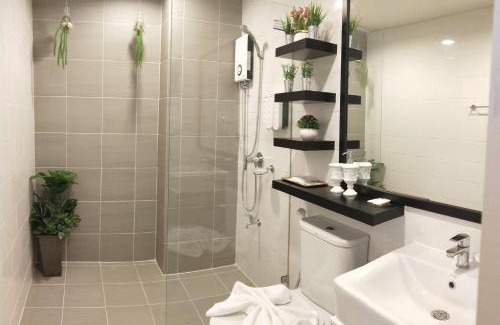 Mu Si Apartment | Relaxing Retreat at The Courtyard Khaoyai with Pool Access
