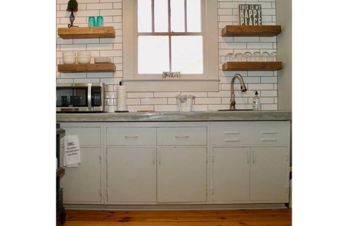 Covington House | Relaxing Ocean View Retreat at The COV LA Cottage