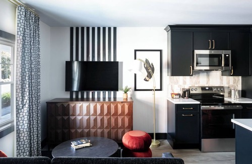 Salem Hotel | Discover The Cove At Salem: Spa, Breakfast & Family-Friendly