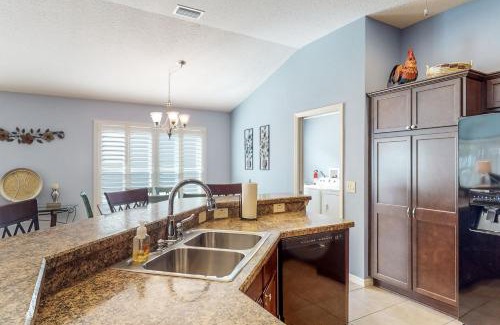 Antrim Dells House | Inviting The Cove House: Perfect for Family Getaways