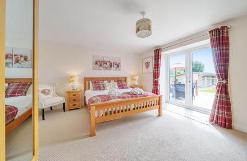 Sherborne House | Welcoming Family Retreat at The Cow Shed Hotel