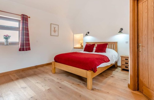 Llangadog House | The Cow Shed - Green Grove