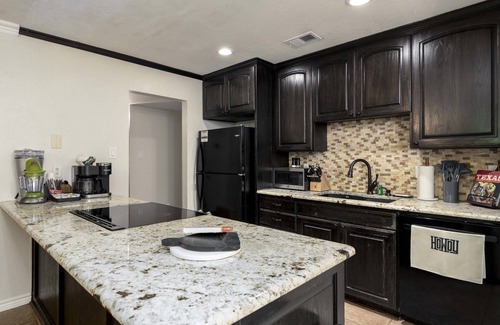 The Colony House | Experience The Cowboy Casita: Pool, Spa & Top-Rated Comfort