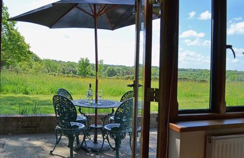 Blackboys House | Explore The Cowstall: 4-Star, Pet & Family Friendly Stay