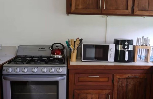 Lance aux Epines Apartment | The Cozy Corner APT. Ideal location. Keypad check in. Free parking. Washer&Dryer