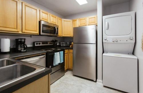 Athens House | Affordable Stay at The Cozy Corner Near Downtown