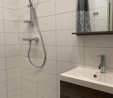 Delft Apartment | Family XL House: A Hidden Gem by TU Delft Campus