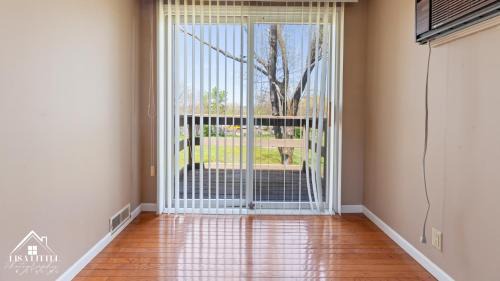 Fox Valley House | Pet-Friendly Cozy Retreat with Exceptional 10/10 Guest Rating