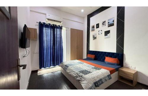 Noida Apartment | The Cozy Stay Entire 1BHK Apartment Sec 168 Golden Palms