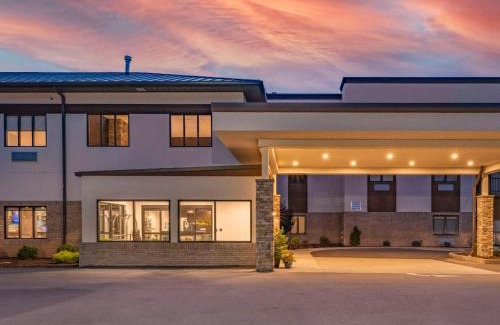 Cheat Lake Hotel | Experience The Cranberry: Pet-Friendly & Eco-Conscious Stay
