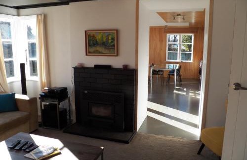 Invercargill House | Discover The Crawford's: Pet and Child-Friendly Retreat