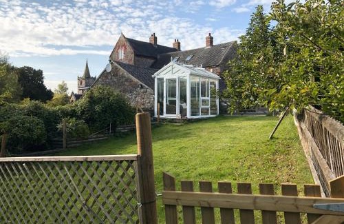 Kniveton House | Discover The Creamery: Pet-Friendly 4-Star Retreat