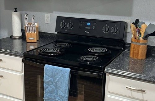 Vancouver House | The Creek House Spacious 4-bedroom house in brilliant Vancouver with WiFi