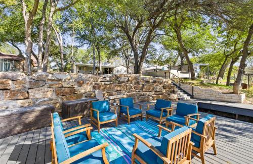 Horseshoe Bay House | Relax at The Creek Villa: Heated Pool, Spa & Boat Slip