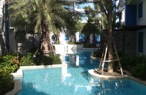 Hua Hin Apartment | Relax at The Crest Santora Hua Hin with Ocean View Amenities