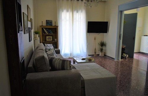 Agios Ioannis House | Discover The Cricketer's Garden Home: 4-Star Family Retreat