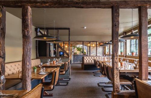 Clavering Hotel | Pet-Friendly Comfort at The Cricketers Clavering Hotel