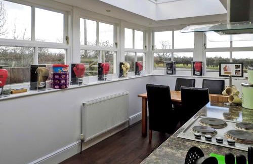 Longhorsley House | Guest Rated 10/10 at The Croft: Pet & Child Friendly Stay